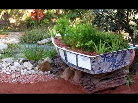 Pond Aquaponics - YouTube