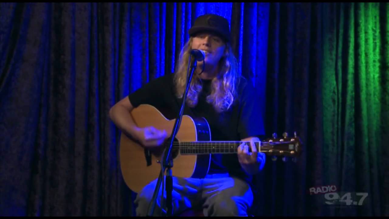 Dirty Heads "Stand Tall" live at RADIO 94.7 - YouTube