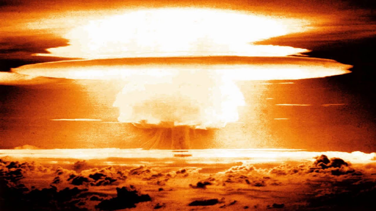 Nuclear explosion sound effect - YouTube