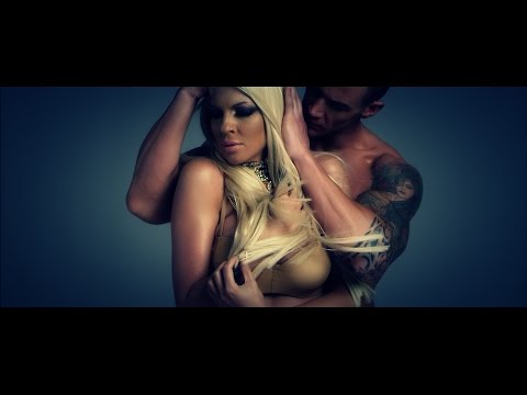 JELENA KARLEUSA | PUCAJ U LJUBAV
