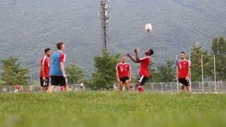 Kopfball-Spaß mit Ribéry, Alaba, Contento, Can und Weiser im Trainingslager (Trentino - 08.07.2013)