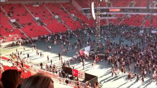 Depeche Mode - Prague - 23.7. 2013 - Filling up the stadium