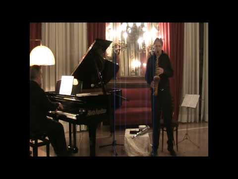 Arno Bornkamp: Debussy Rhapsodie pour Orchestre et Saxophone part 1