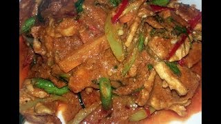 Panang Curry z Kurczakiem ( พะแนง)