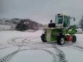 Tracteur enjambeur électrique T4E sur la neige