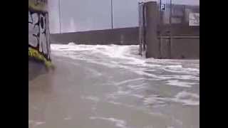 Maltempo, Alluvione al SUD - Crotone e Cirò Marina, città allagate dall'acqua, il video amatoriale