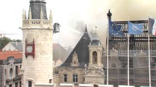 Célà tv - Le feu détruit l'Hôtel de Ville de La Rochelle