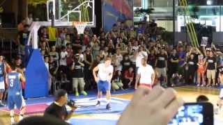 [fancam] 5on5 game(part2) - CP3, Melo and Griffin TAKEFLIGHT  in Taipei(2013.07.20)