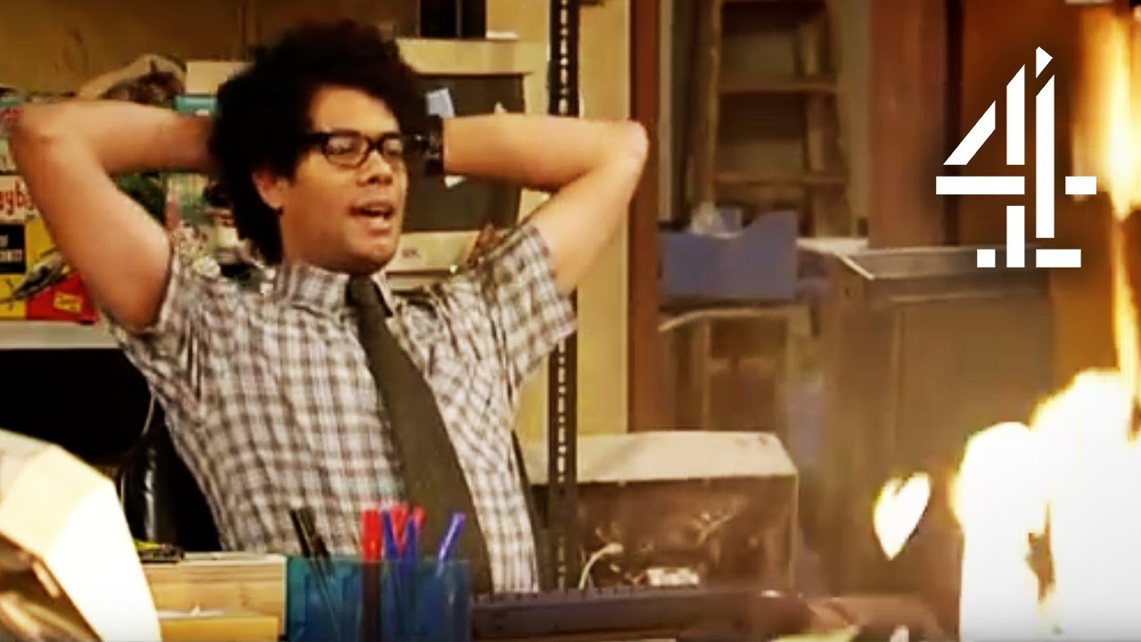 The IT Crowd | Fire! Fire! | Channel 4 - YouTube