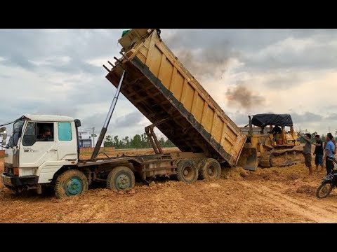 Funny 😅😂 Construction Dozer Rescue Extreme Weak Power Of Hyundai Dump Truck