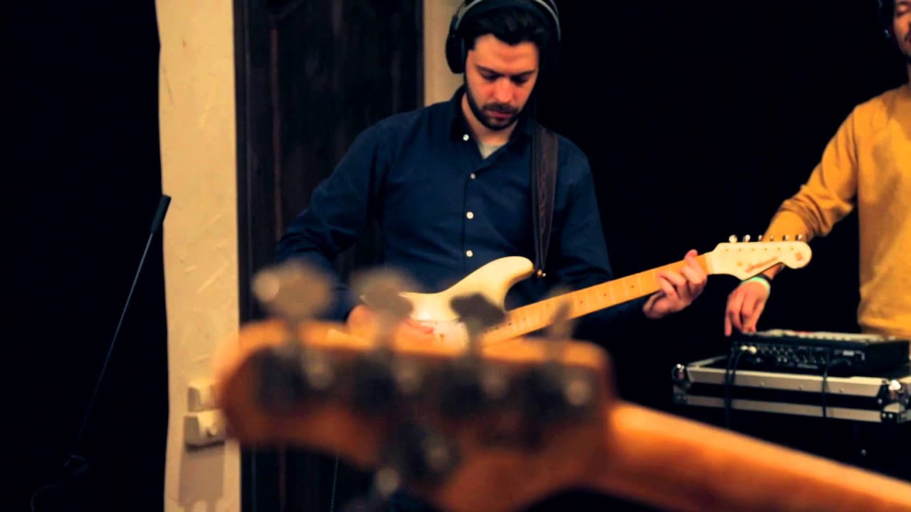 download asta seara dansam in familie hd