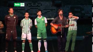 El himno del Real Betis interpretado por Hugo Salazar