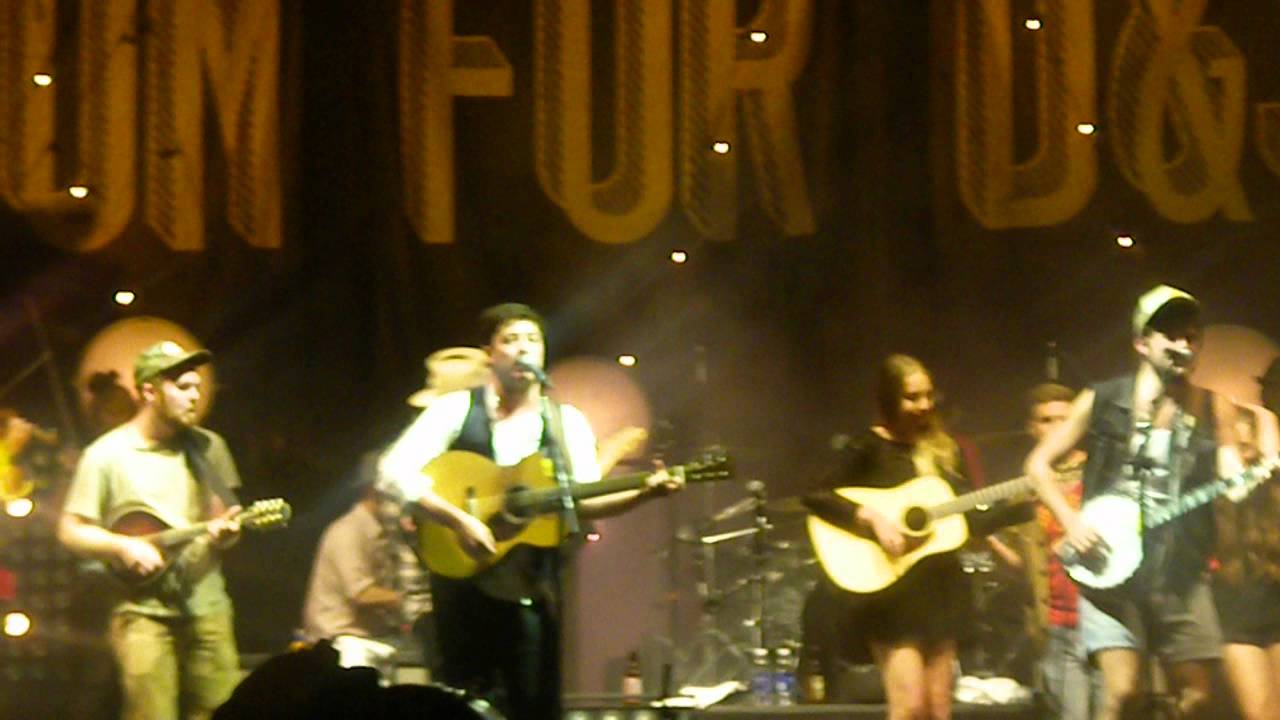 Mumford and Sons- Wagon Wheel - YouTube