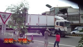 20130708下午三點，公義路仁愛路口，苗縣府派大型聯結車做轉彎安全測試