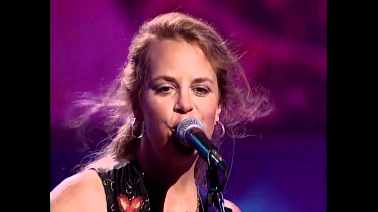 Passionate Kisses - Mary Chapin Carpenter - YouTube