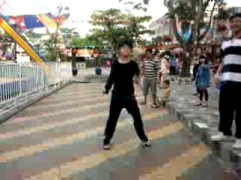 Quay+Len+Cong+Vien Quay Len Cong Vien Le Thi Rieng - Crazy Waze tại công viên Lê Th