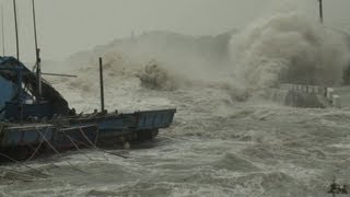 Tsunami Like Storm Surge Rampage Super Typhoon Usagi Taiwan 颱風天兔