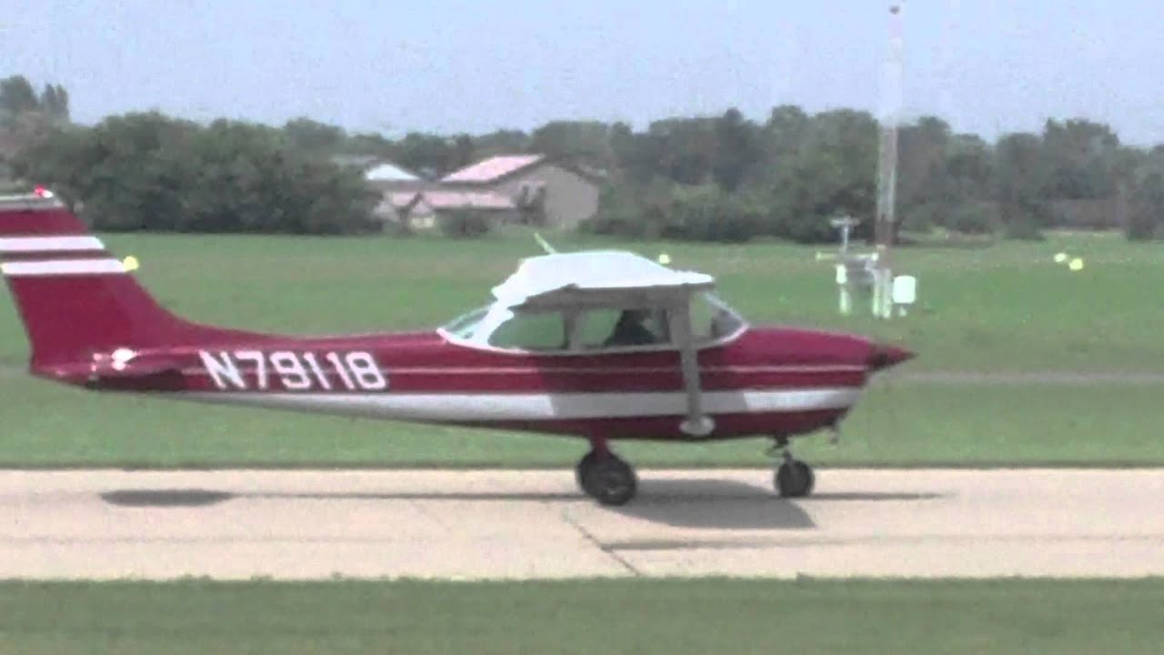 Cessna 172 Start Takeoff 3 Heavy Crosswind Landings Rwy 10 N79118