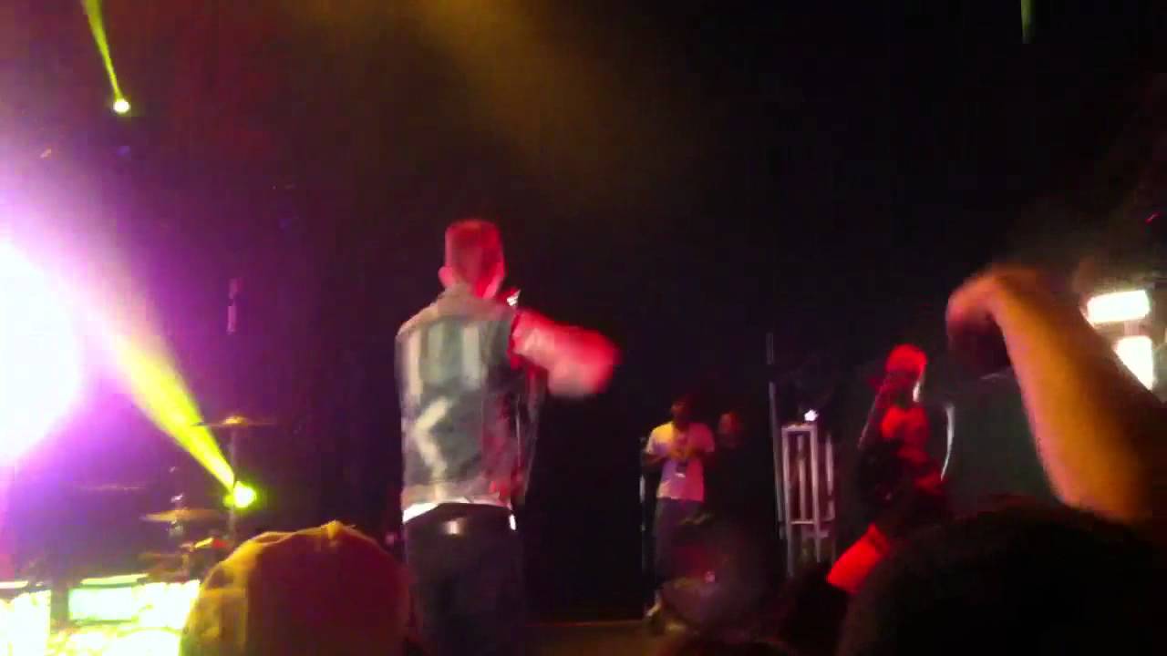 MGK - LTFU (One More Time) live in Detroit, MI 6/7 Hostile - YouTube