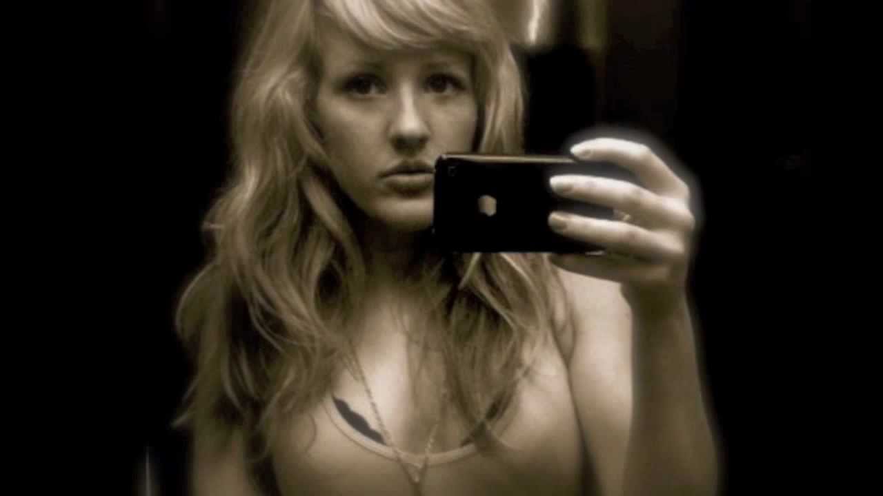 Ellie Goulding - Hanging On (Without Tinie Tempah) - YouTube