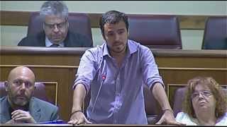 Alberto Garzón a Montoro: "Usted dificulta la vida a los pobres y se la facilita a los ricos"