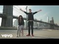 Clip Matt and Kim - Hey Now