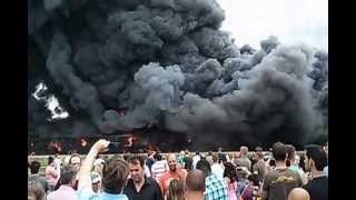 Ludwigshafen 22.06.13 - (Styropor?) Lagerhalle brennt auf Parkinsel - Großbrand