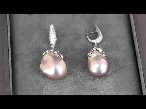 Золотые серьги с барочным жемчугом и бриллиантами