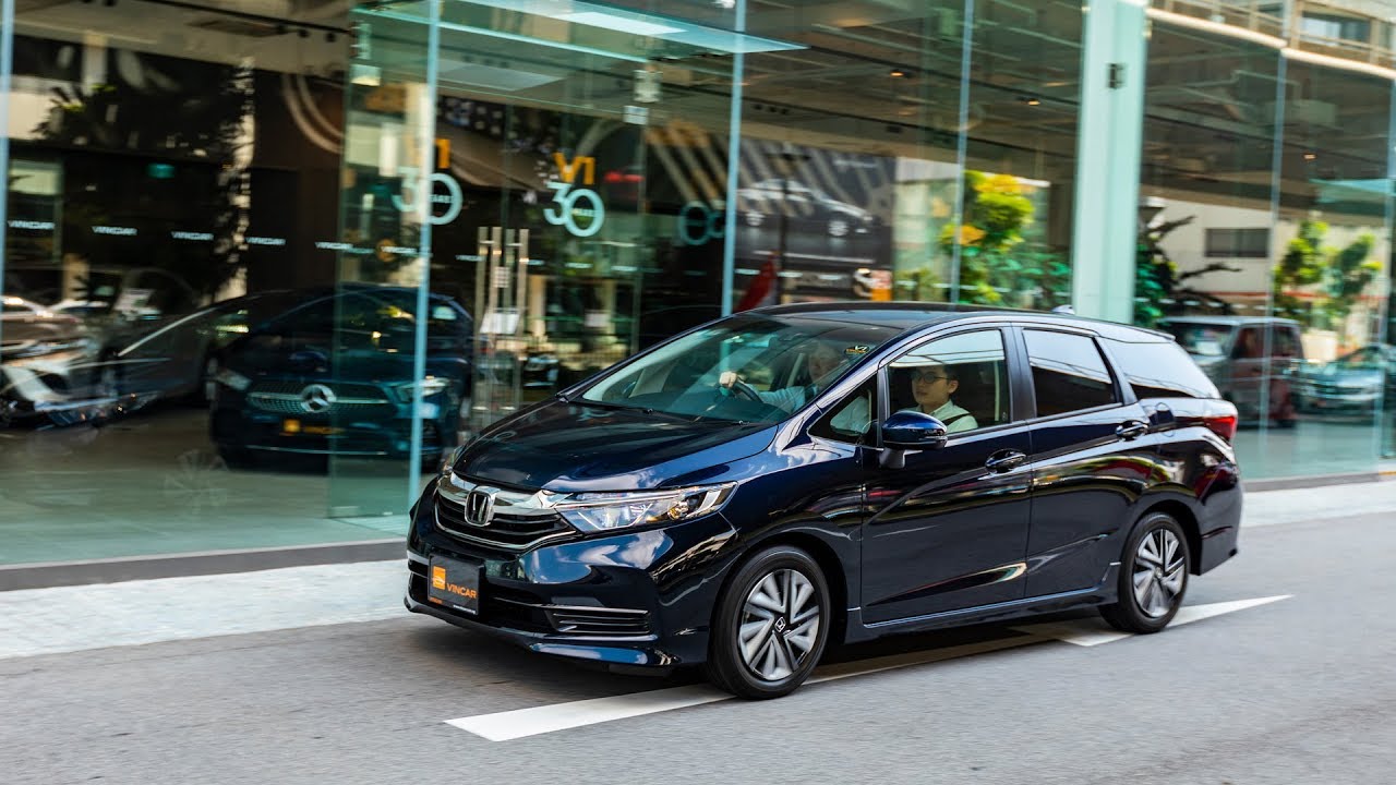 Honda Fit Shuttle Hybrid 2018