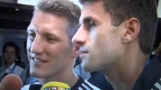 Schweinsteiger u.Müller (grantelt)Interview WM2014