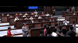 20140627-99 吳亮星在保安保護下強行開始表決 並在泛民議員不在席時完成點票 大比數通過三億多元東北前期工程撥款 [反東北發展]