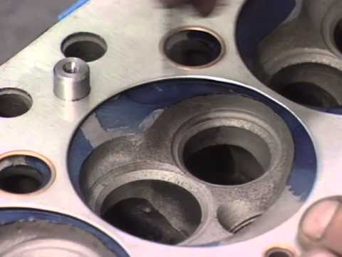 Hình ảnh trong video Classic Mini Remote Gearbox Rebuild