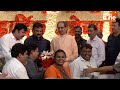 Mumbai : Uddhav Thackerays Birthday Party Meeting at Matoshree, Bandra | News9 - 03:04 min - News - Video