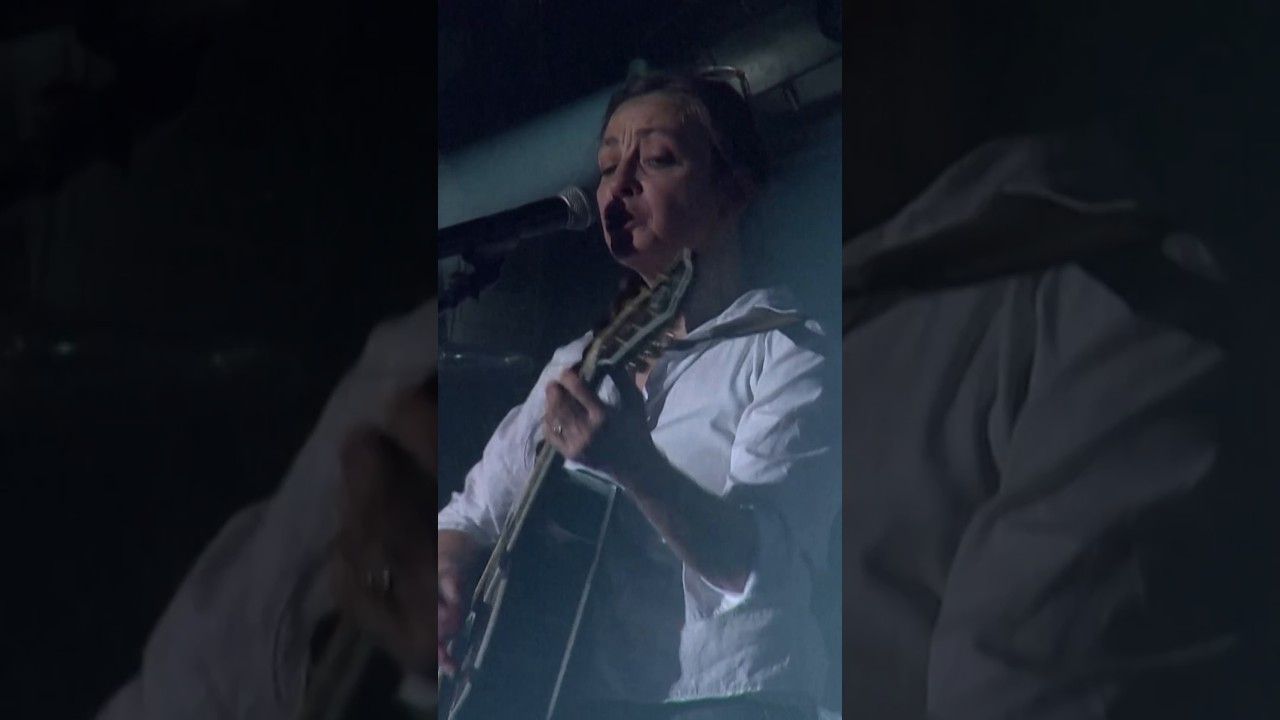 Catherine Ringer, la voix des Rita Mitsouko, est morte à l’âge de 68 ans