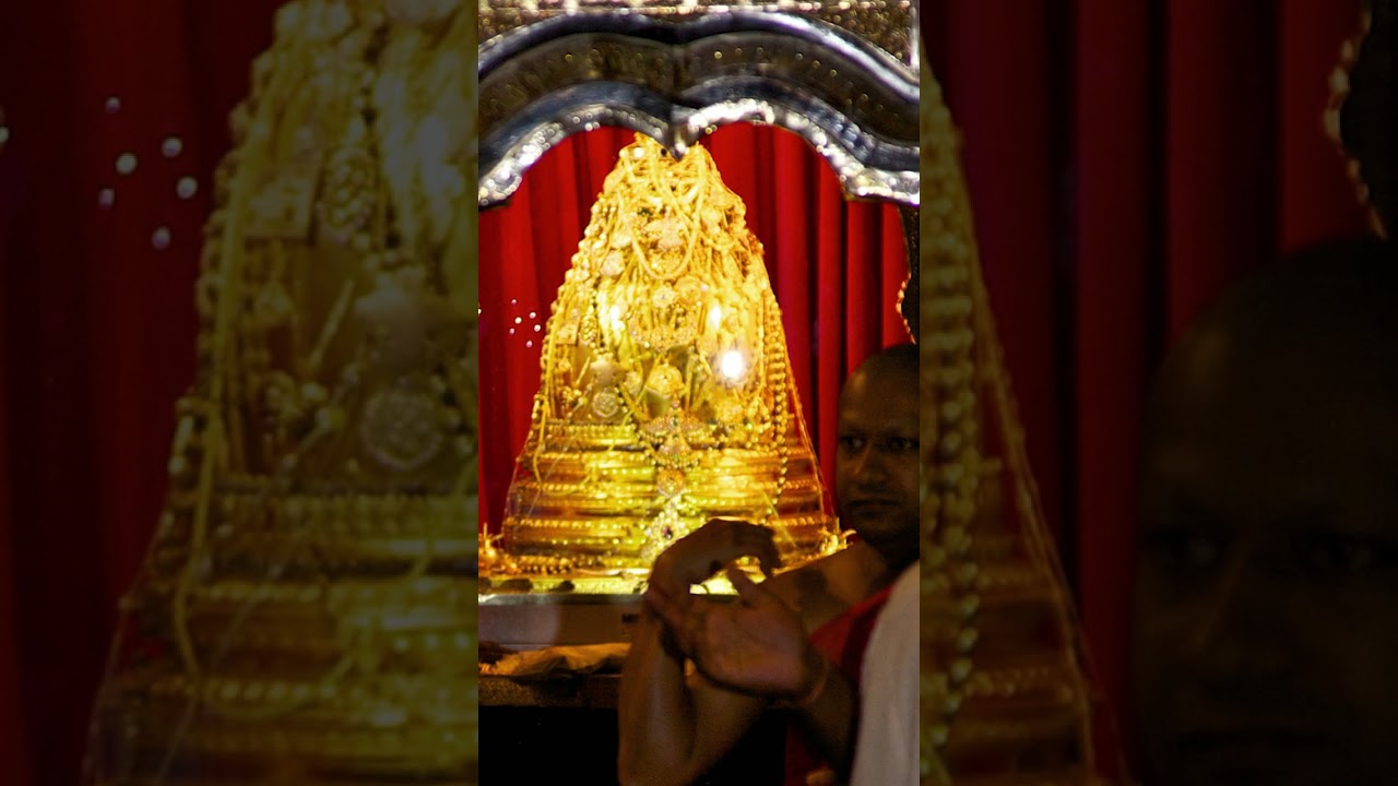 Sacred Temple Holds Buddha's Tooth | The UnXplained