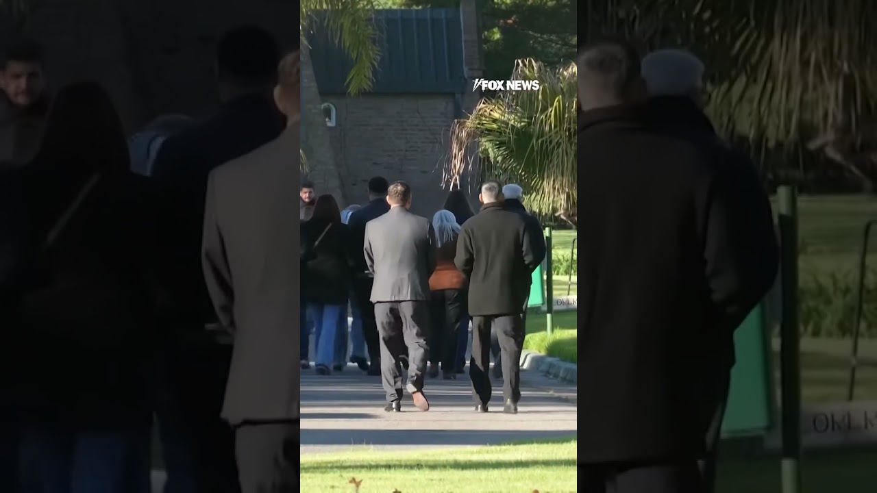 Lionel Messi attends father's funeral in Argentina #shorts #foxnews