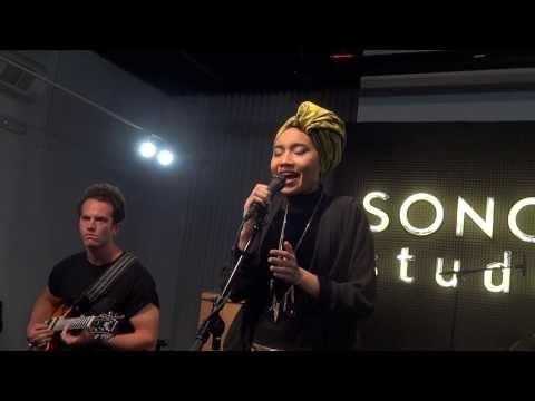 Yuna Performing Mountains