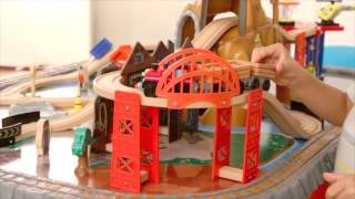 KidKraft Waterfall Junction Train Set and Table (17498)