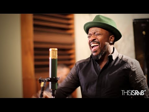 Anthony Hamilton Performs