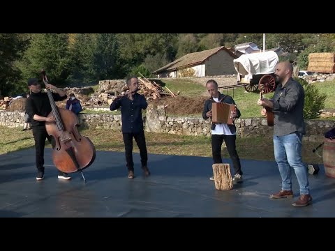 TOR - Folk Céltico Da Galiza, Galician CelTrad Music - Valses at Niñodaguia