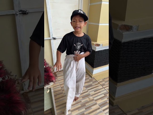 Vidio kocak dan gokil @nyaikembang1nyaikembang1 /gara gara matiin lampu🤣