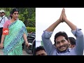Lakshmiparvathi backs Jagan!