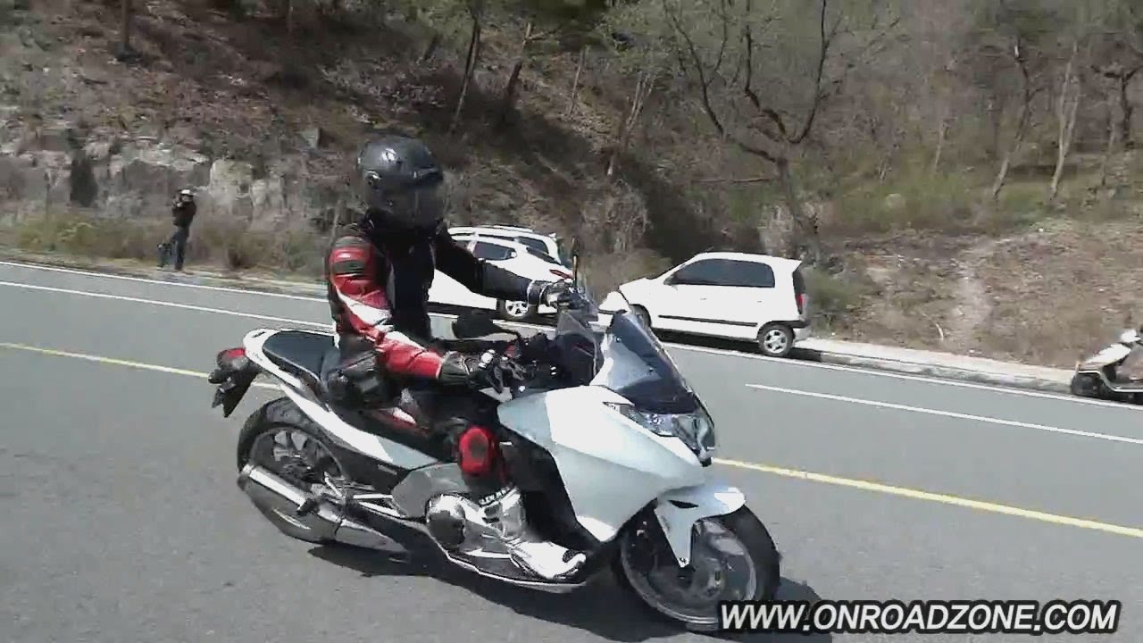 Review honda integra 700 #2