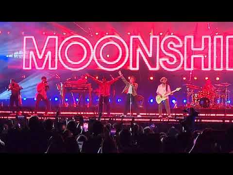 Bruno Mars [Moonshine] @ 2022 Allianz Stadium Live in Sydney - By Botin