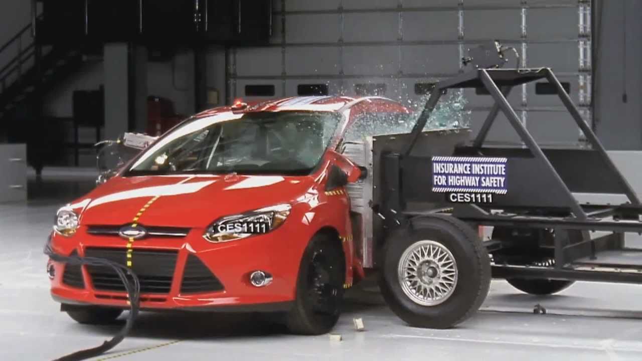 2012 Ford focus crash test #7