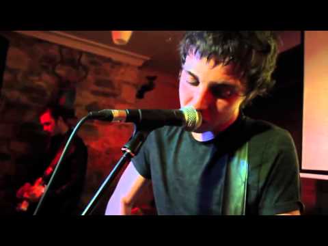Catfish and the Bottlemen Collide (old song) Live