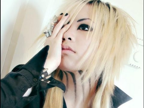 Basic Visual-kei hair and make-up tutorial (Ruki inspired)