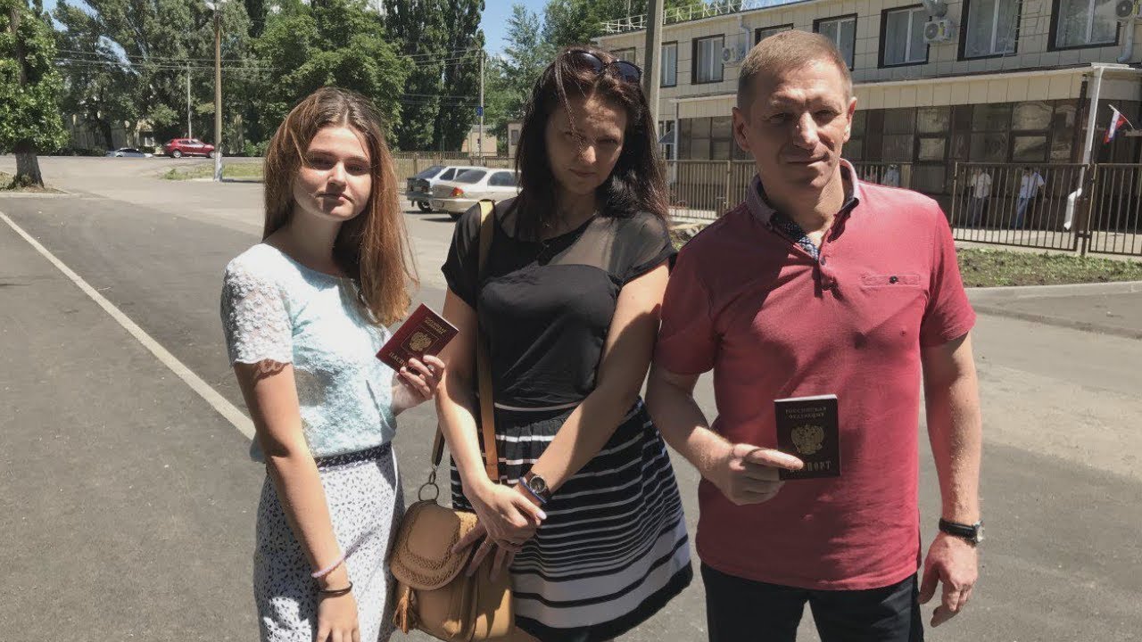 Ростов: автобусные туры за паспортами для жителей Донбасса