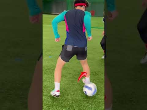 football skill tutorial⭐️⚽️#soccer #footballskills #soccer