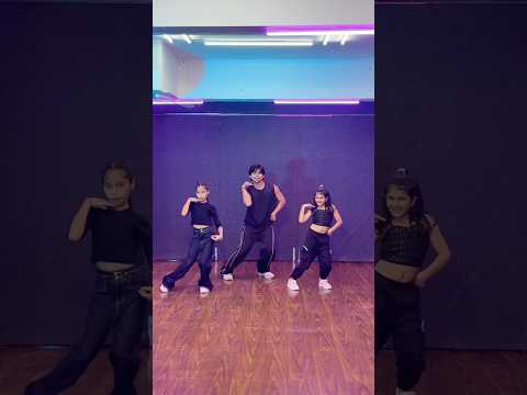 Sundari Sundari 💕❤️🔥#marathitadka#sundari #marathitrnding #marathinewsong #sanjurathod